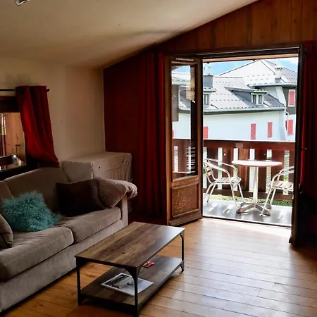 Bright 40 M With Mont Blanc View Апартаменты